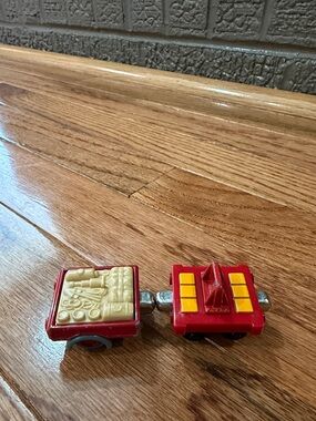 Thomas & Friends Red and Yellow Mini Train Cars Set